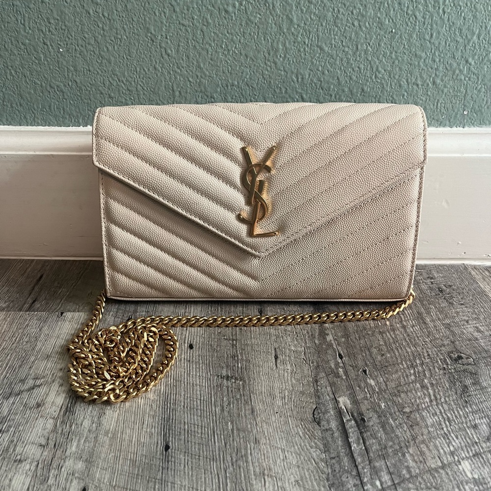 Inspired Lou Wallet on Chain.
